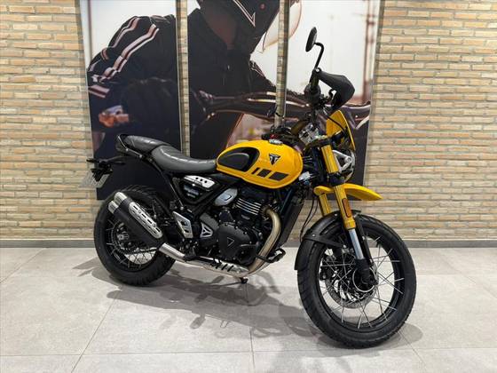 TRIUMPH SCRAMBLER 400 XC TRIUMPH SCRAMBLER 400 XC